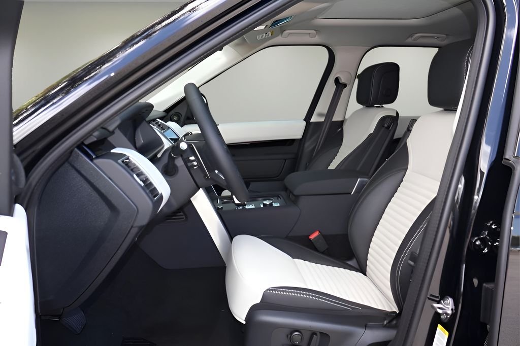 2025 Land Rover Discovery S - Photo 10