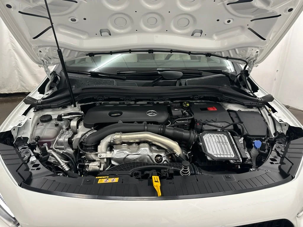 New 2026 White Mercedes-Benz GLA 250 image 12