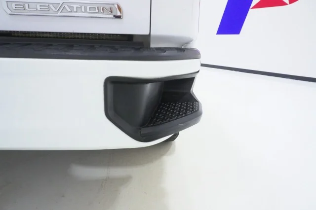Used 2020 WHITE GMC Elevation image 8