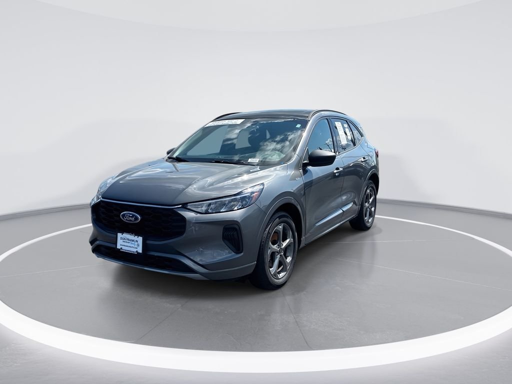 Used 2023 Gray Ford ST-Line image 4