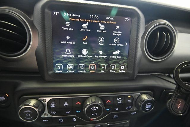 Used 2023 Silver Jeep Freedom Edition image 26