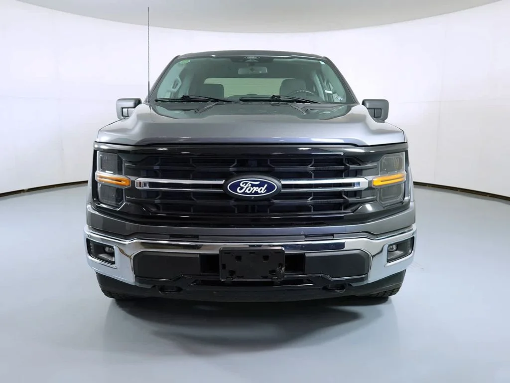 Used 2024 Gray Metallic Ford XLT image 3