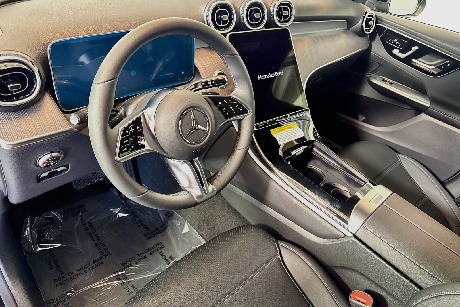 New 2026 Black Mercedes-Benz GLC 300 image 9