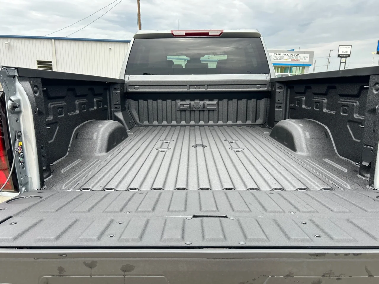 New 2026 Sterling Metallic GMC SLT image 7