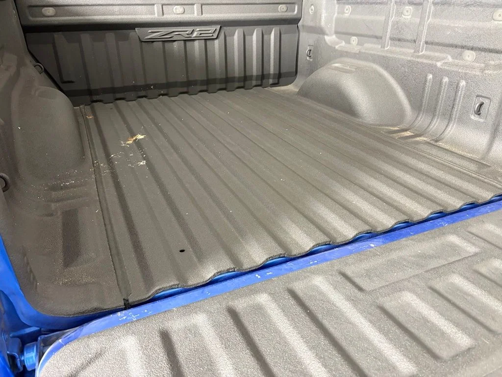 Used 2022 Blue Chevrolet ZR2 image 35