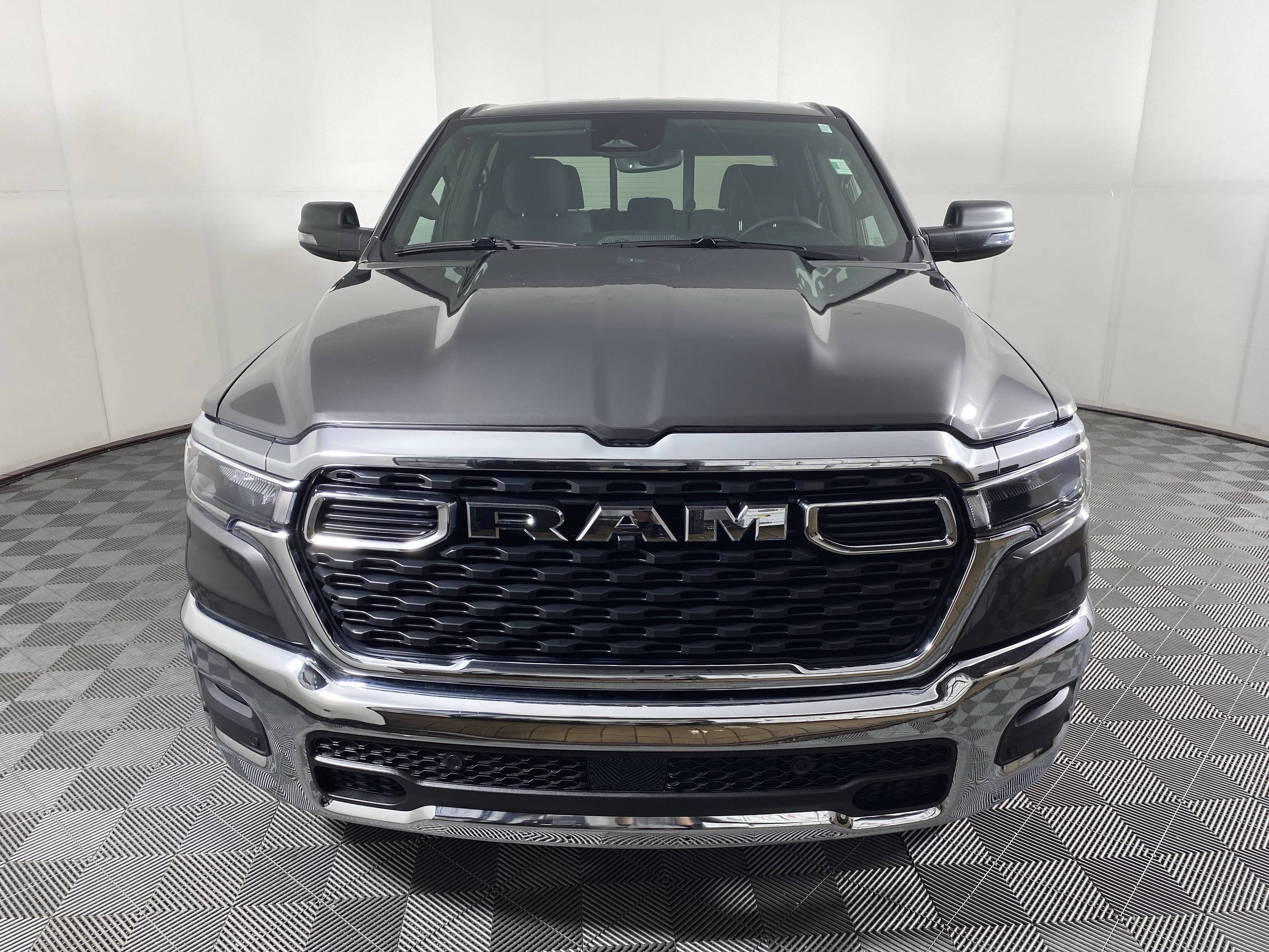 New 2026 Granite Crystal Metallic Clear-Coat Exterior Paint RAM BIg Horn image 10