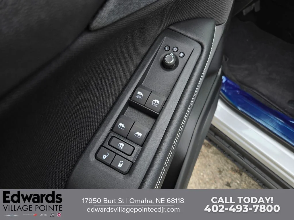 New 2026 Silver Jeep Laredo image 11