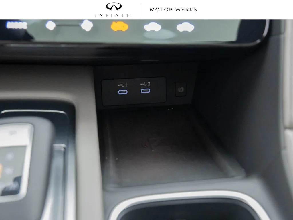 New 2027 2T RAD WHT INFINITI Autograph AWD image 23