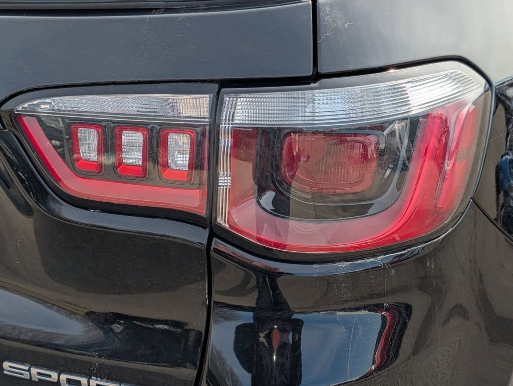 Used 2018 Black Jeep Sport image 17