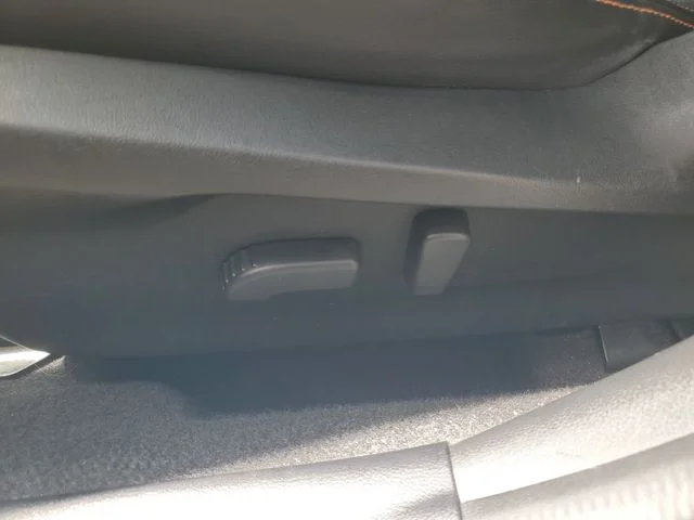 Used 2022 White Subaru Limited image 27