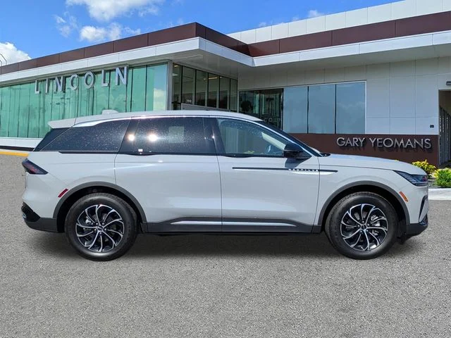 New 2026 Gray Lincoln Premiere image 3