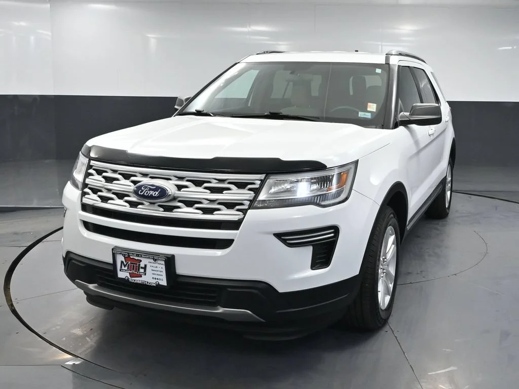 Used 2019 White Ford XLT image 9