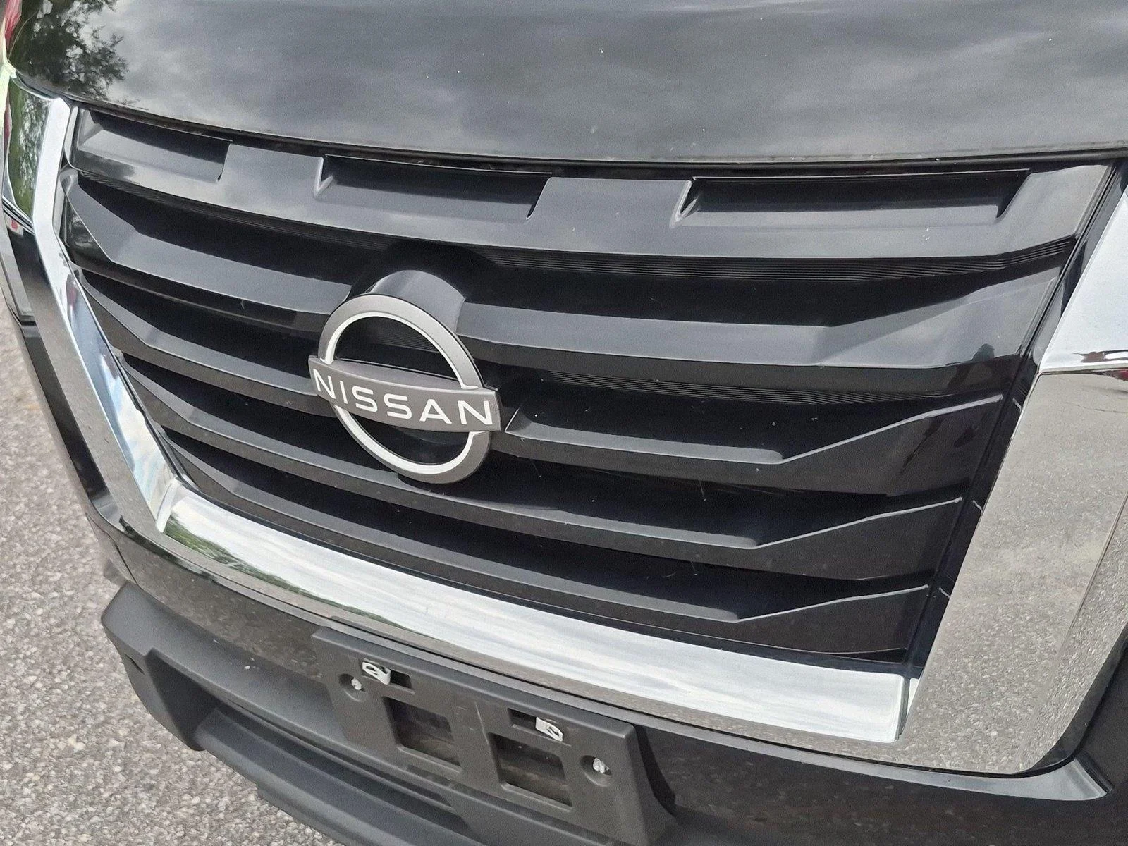 Used 2024 Super Black Nissan SV image 14