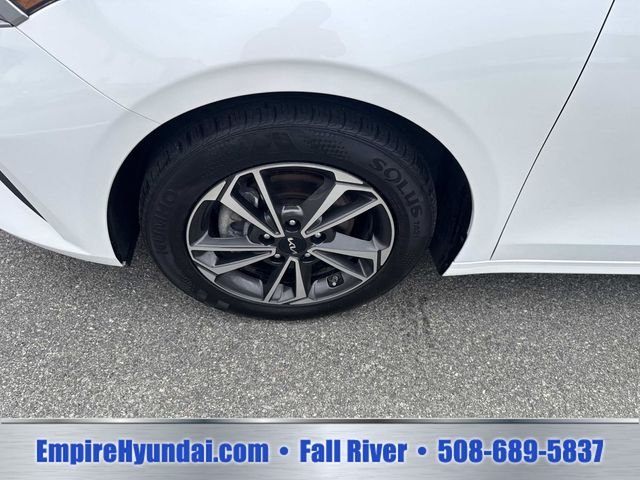 2024 Kia Forte LXS - Photo 11
