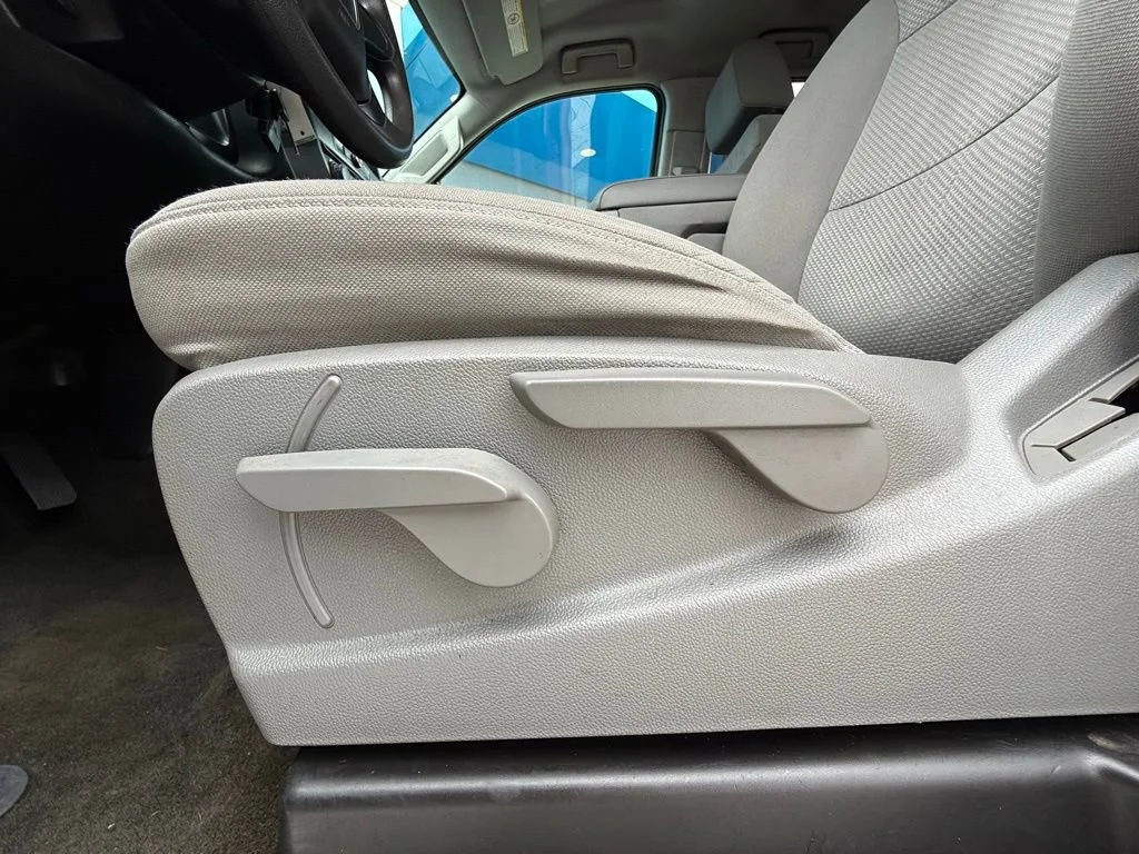 Used 2017 SUMMIT WHITE GMC DOUBL CAB 2WD 144 image 24