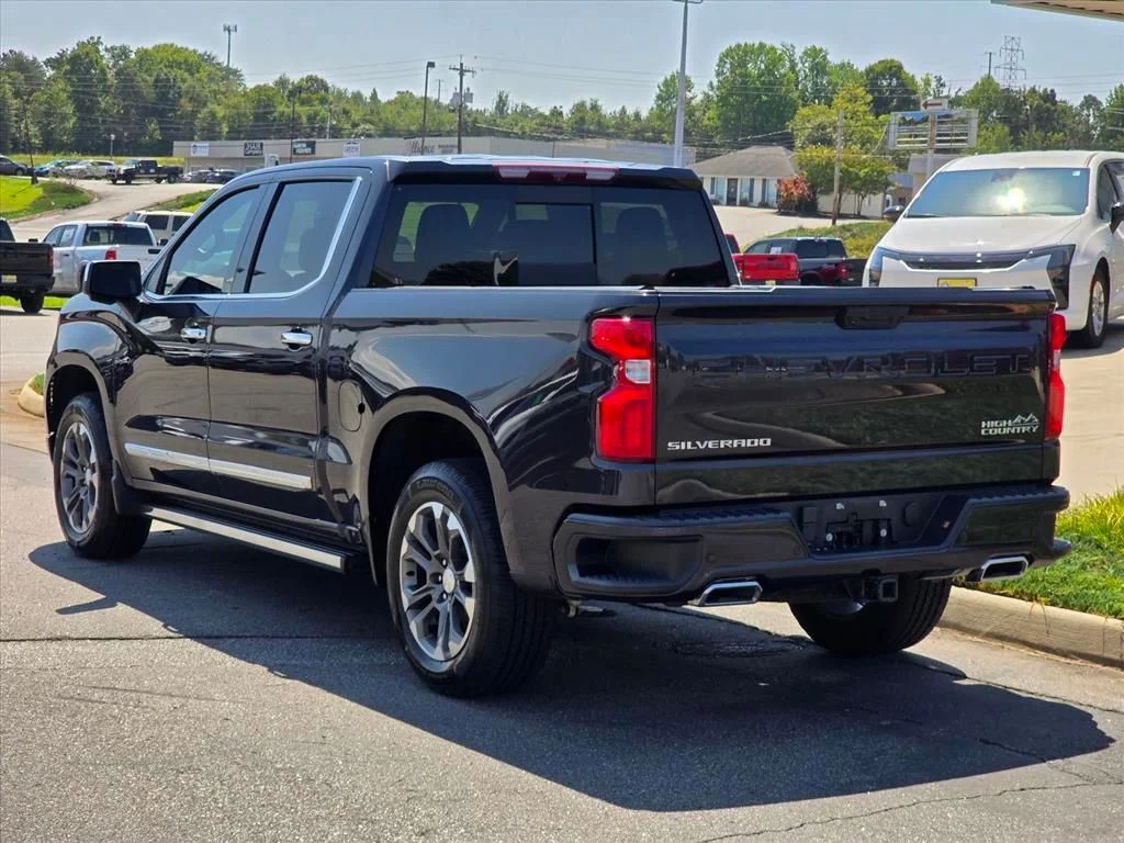 Used 2023 Gray Chevrolet High Country image 22