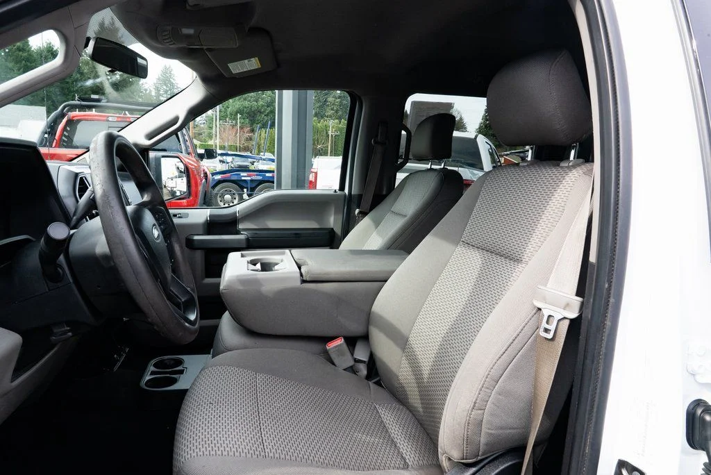 Used 2016 White Ford XLT image 17
