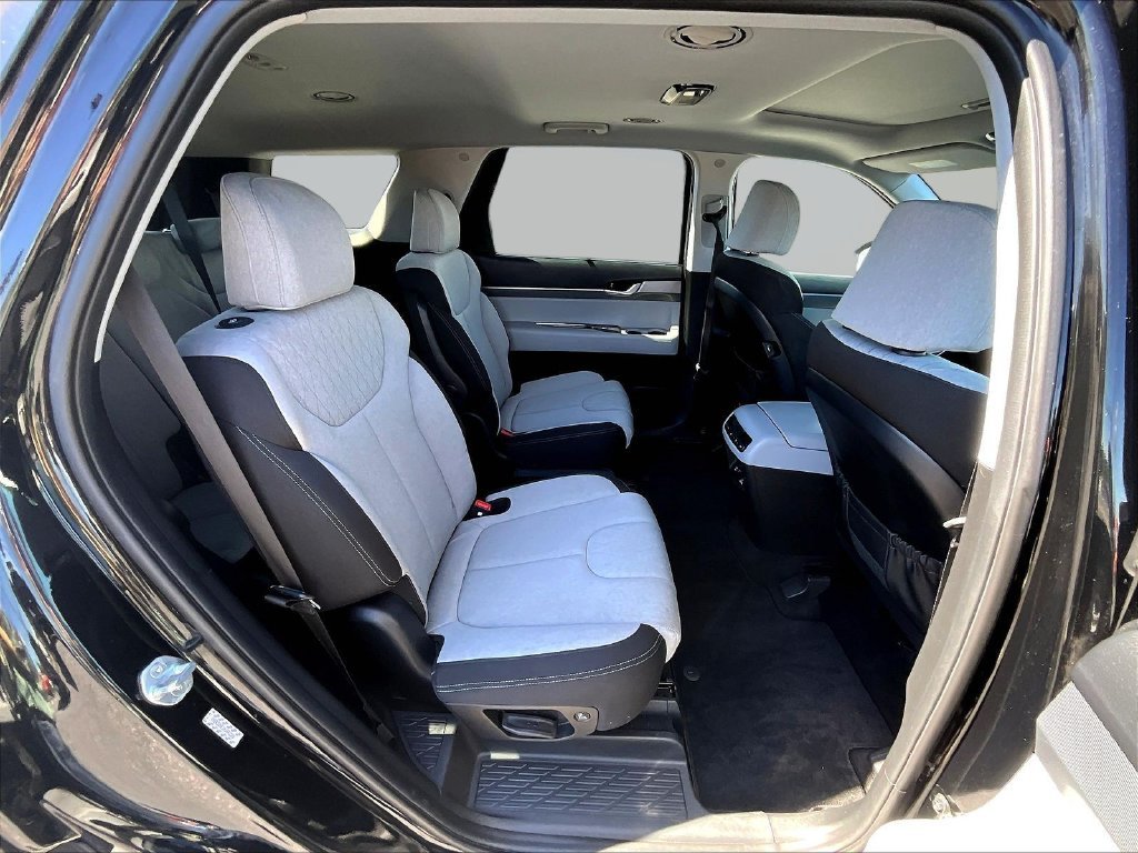 Certified Used 2022 Black Hyundai SEL image 28