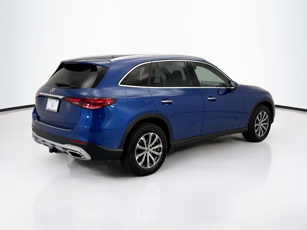 Used 2026 Starling Blue Metallic Mercedes-Benz GLC 300 image 5