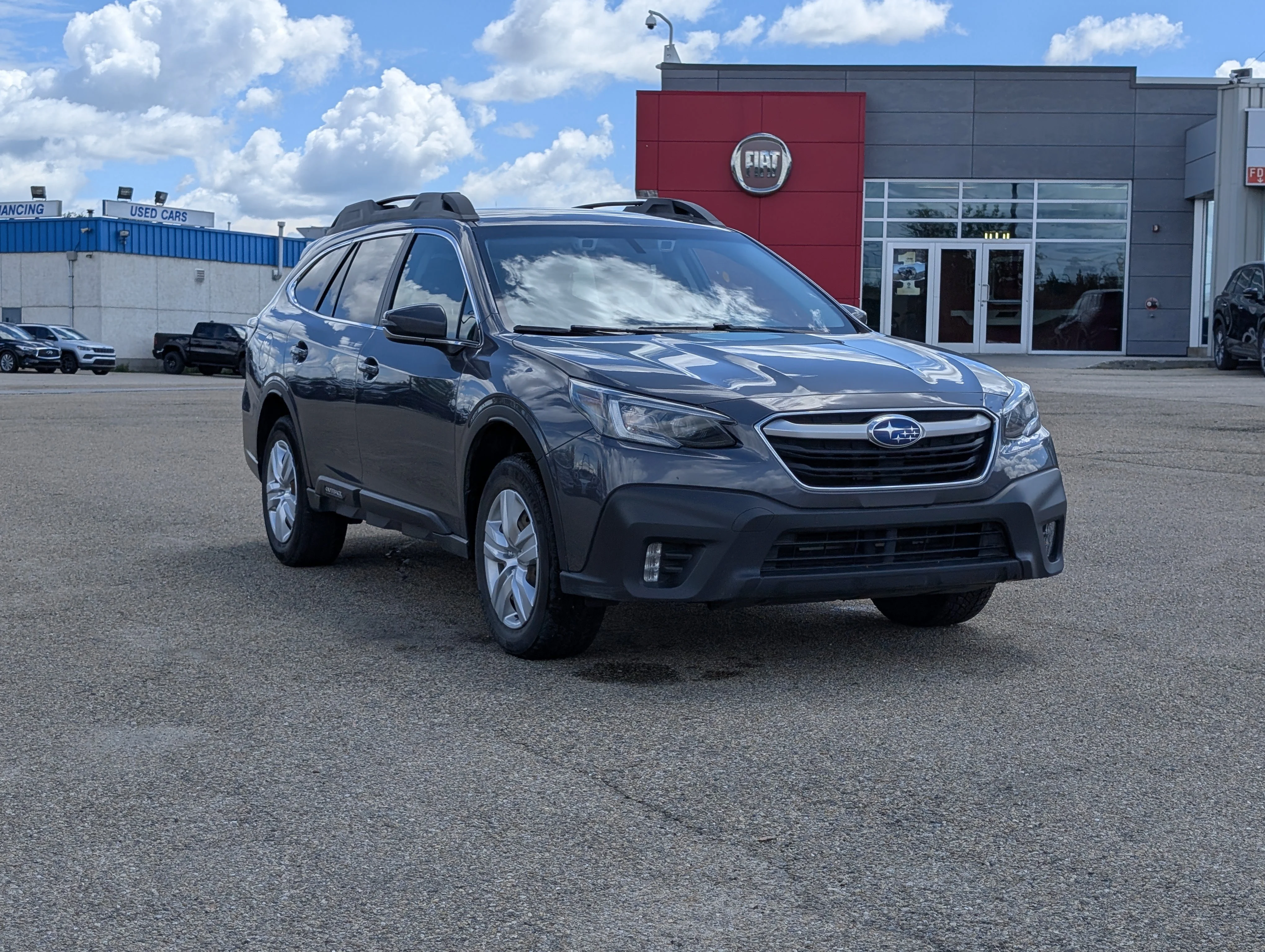 Used 2022 Crystal White Pearl Subaru Convenience image 9