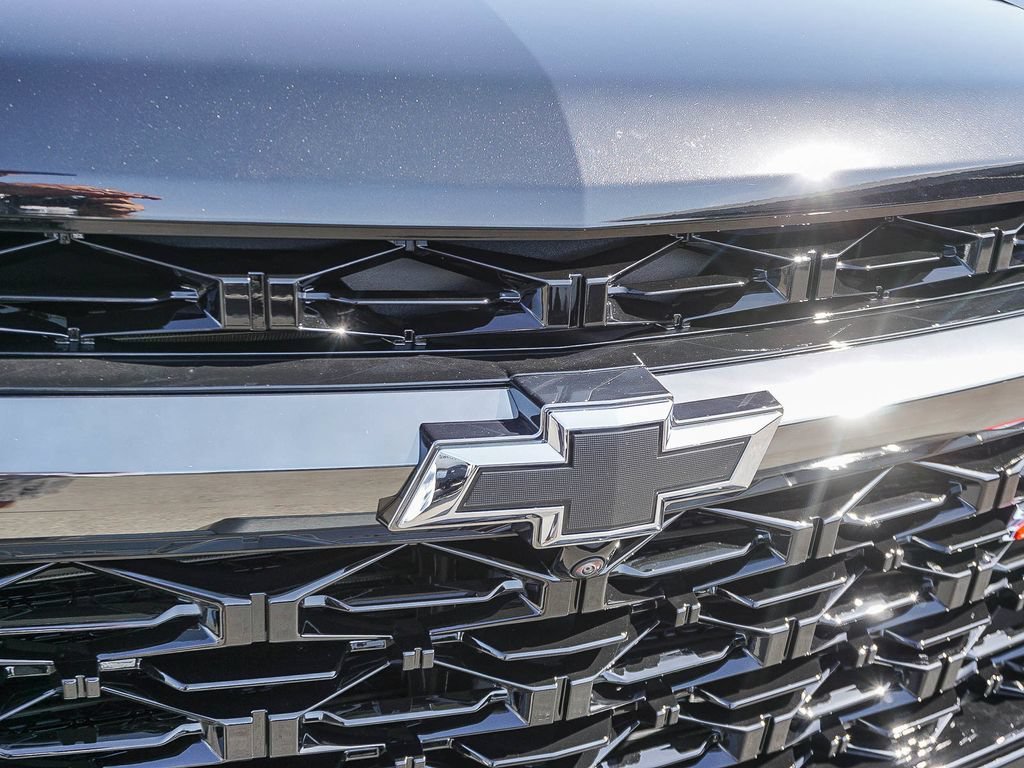 2027 Chevrolet Traverse Z71 - Photo 11
