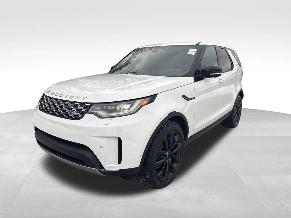 2026 Land Rover Discovery P300 S's photo