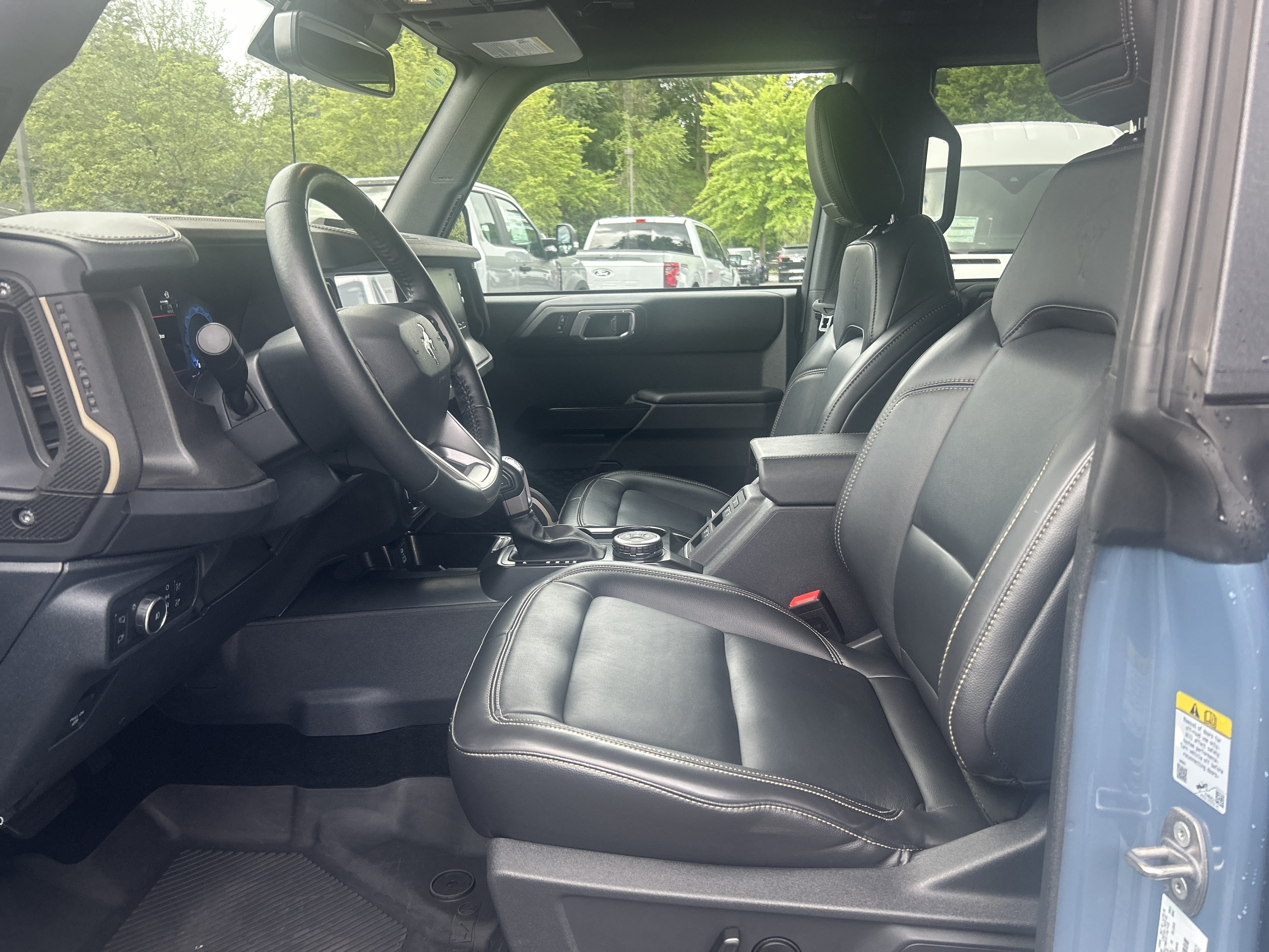 Used 2025 Azure Gray Metallic Ford Badlands image 11