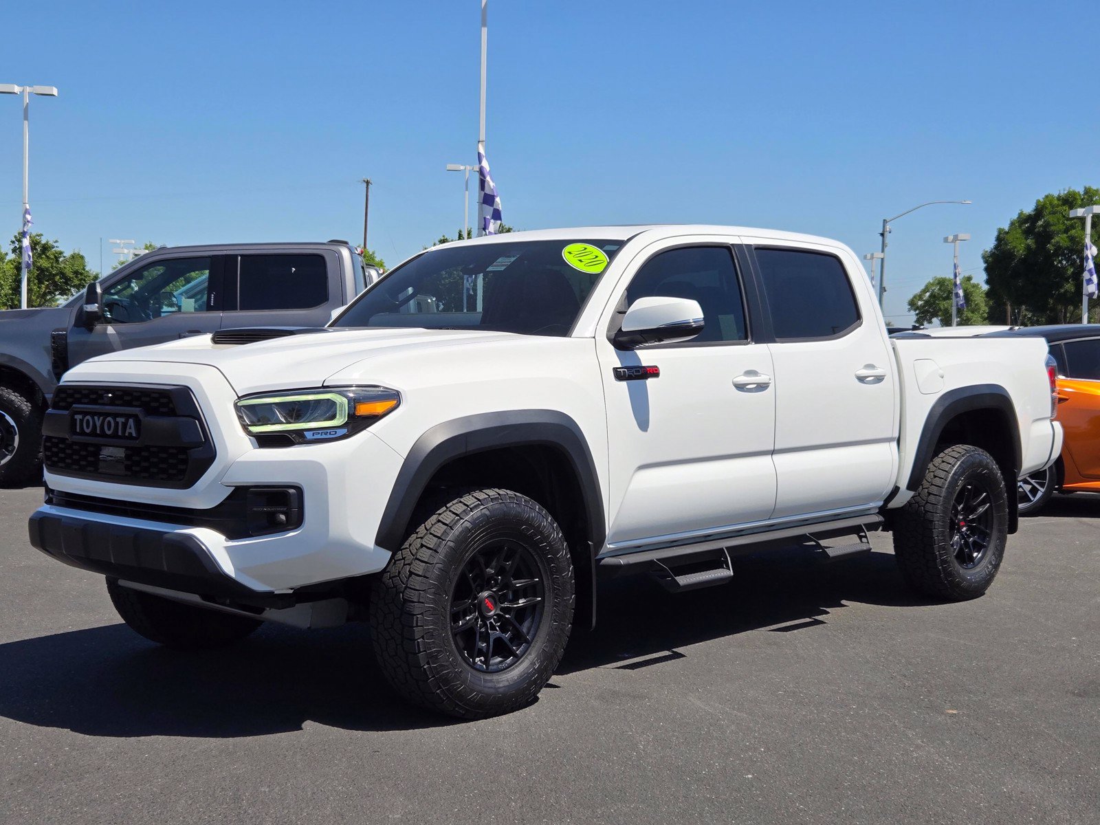 Certified Used 2020 White Toyota  image 8