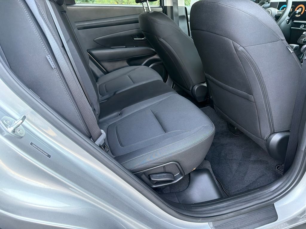 2025 Hyundai Tucson SE - Photo 15