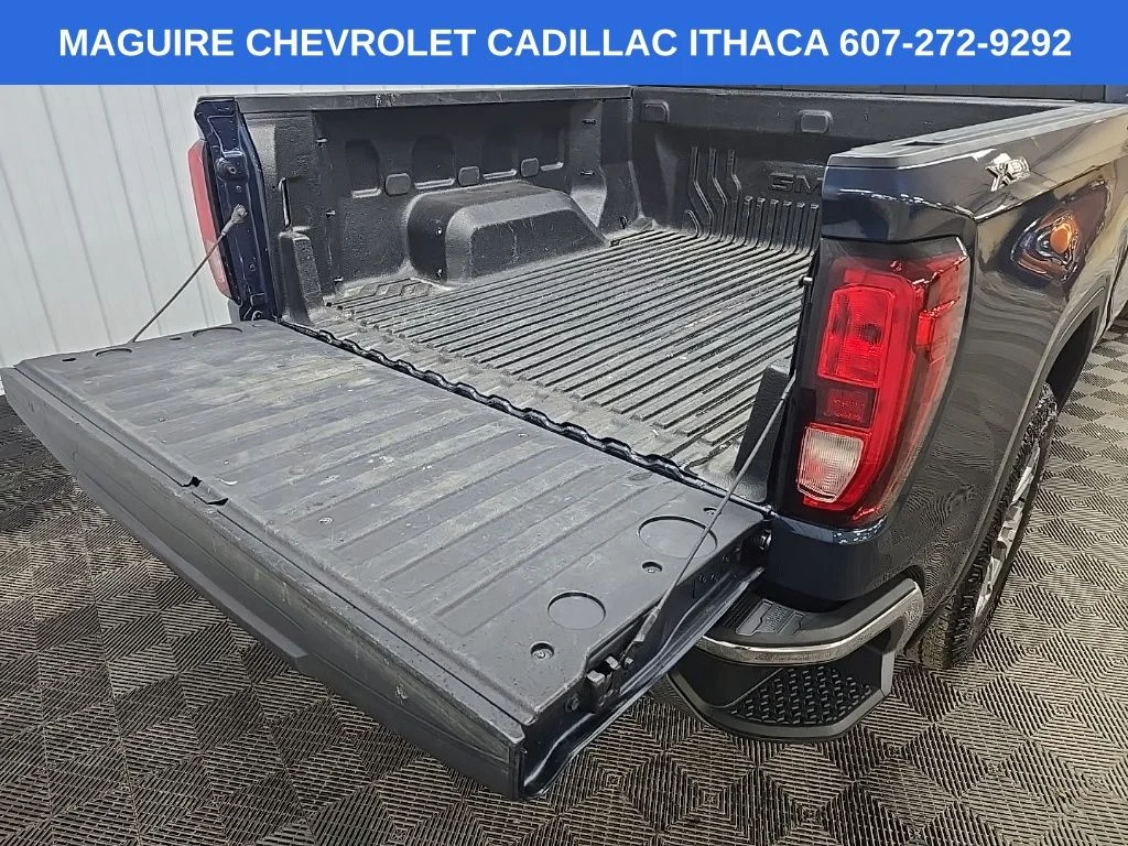 Used 2019 Blue GMC SLE image 11