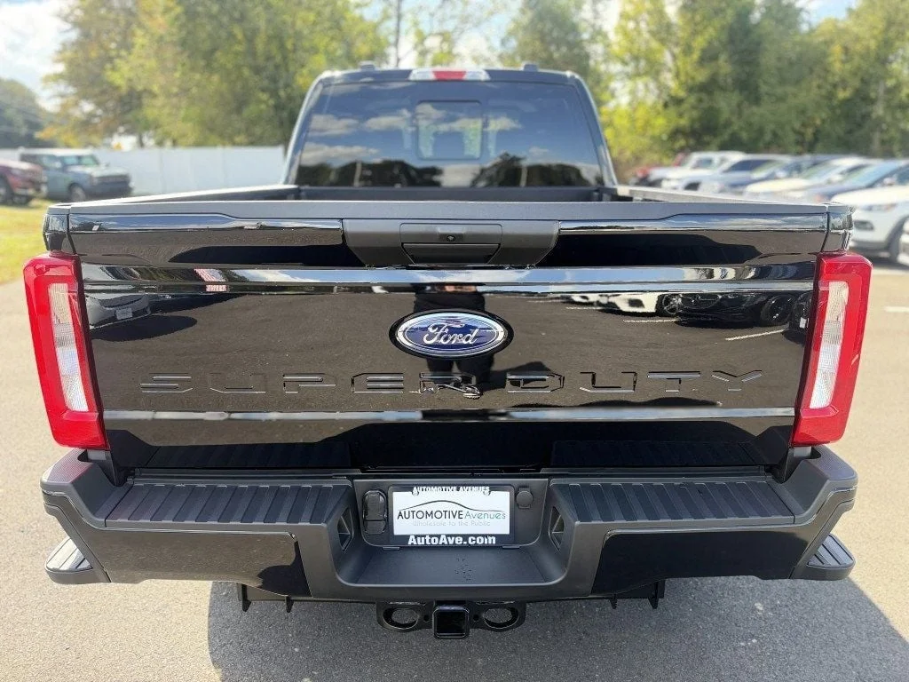 Used 2026 Agate Black Metallic Ford XL 4WD Crew Cab 6.75