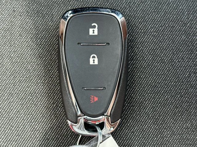 Used 2021 White Chevrolet LT image 21