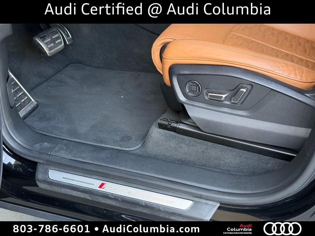 Used 2022  Audi 4.0T image 23