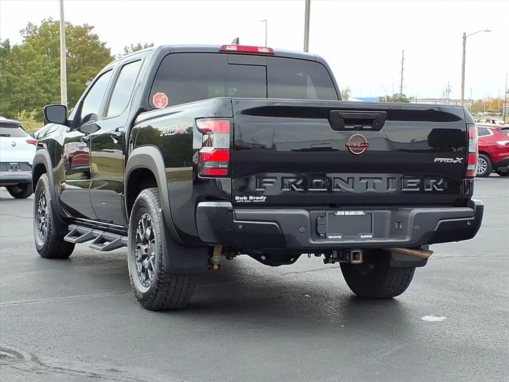 Used 2023 Black Nissan PRO-X image 15