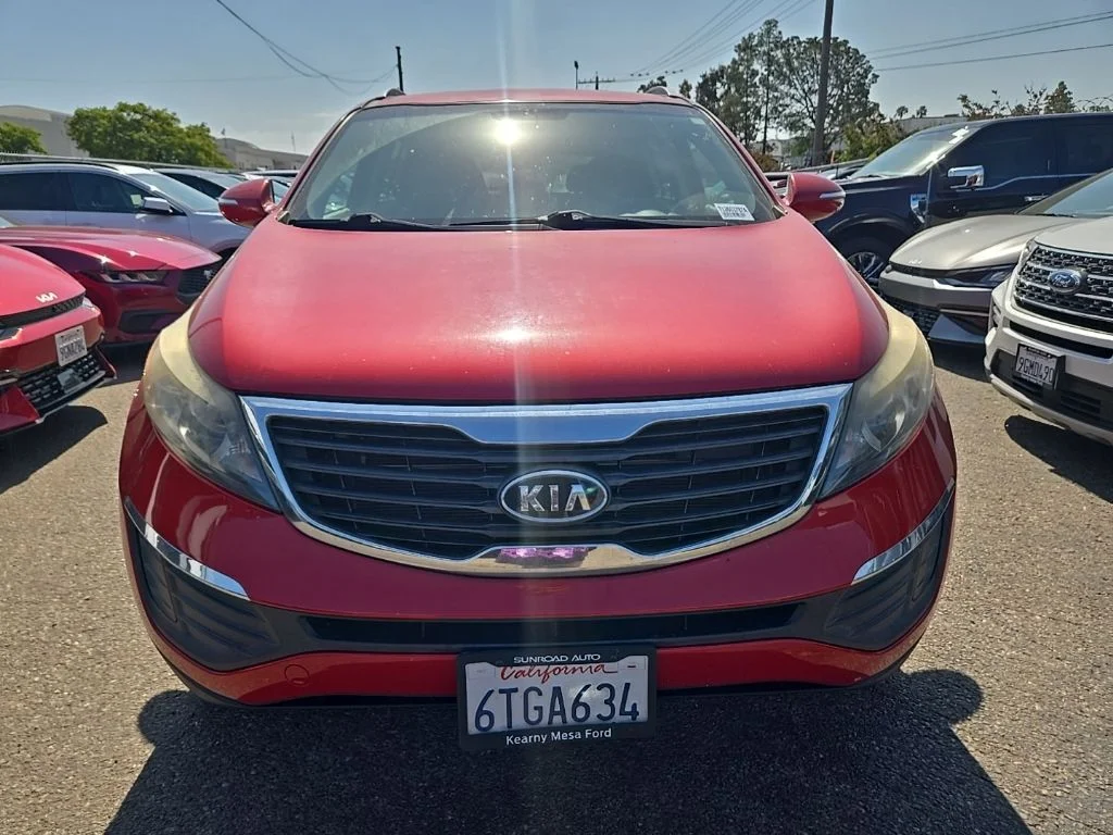 Used 2011 Red Kia LX image 4