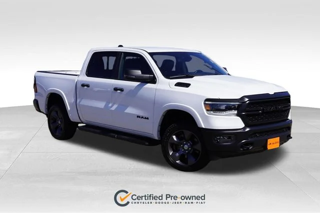 2023 RAM 1500 Big Horn/Lone Star 4x4 Crew Cab 5'7's photo