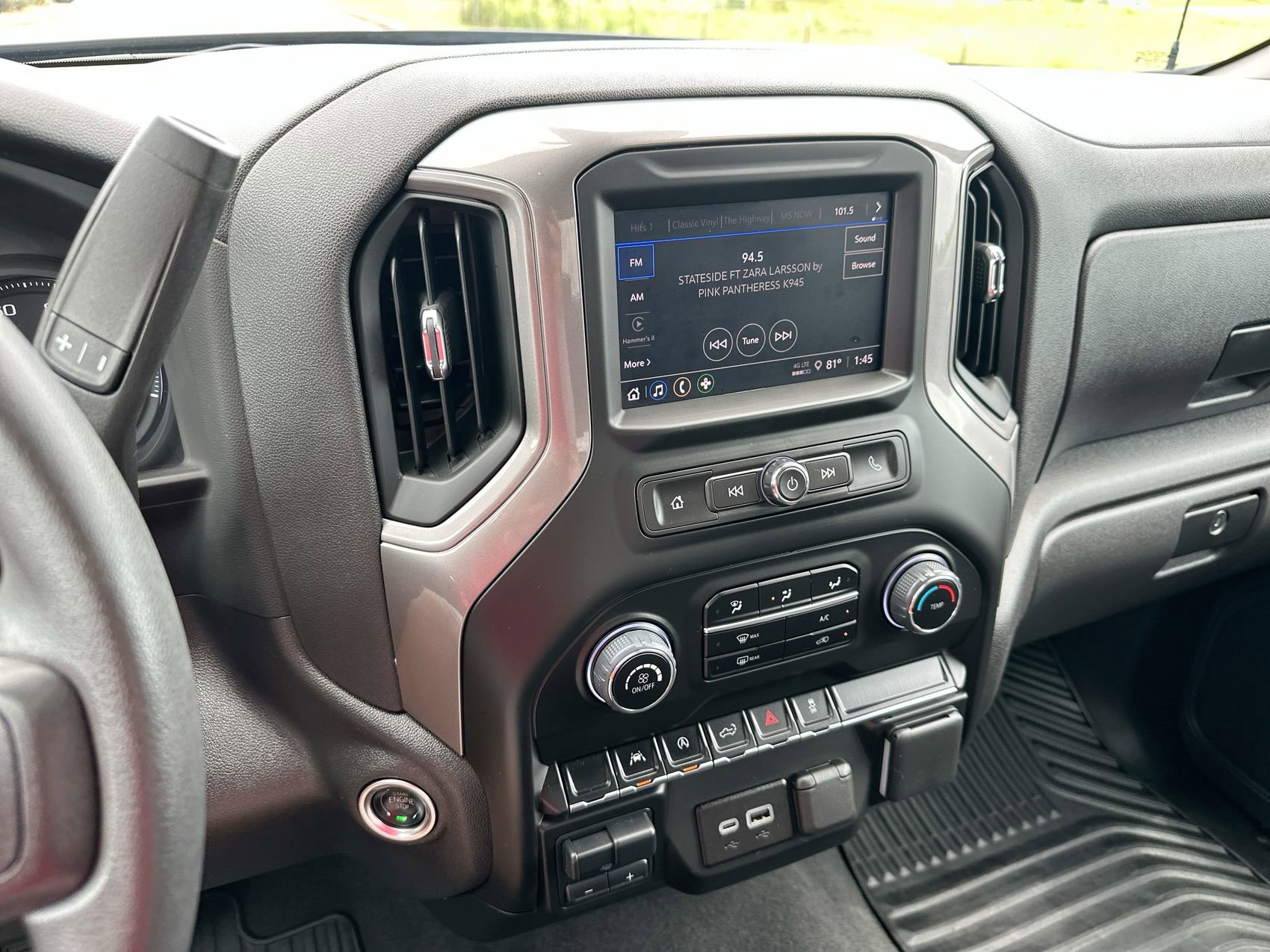 Used 2025 Black Chevrolet Custom image 16