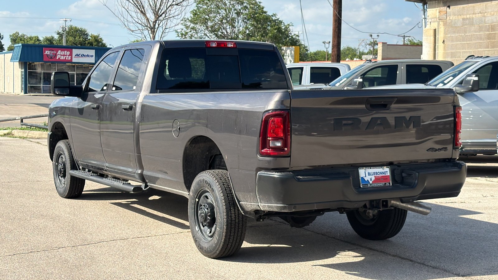 New 2026 Granite Crystal Metallic Clear-Coat Exterior Paint RAM Tradesman image 7