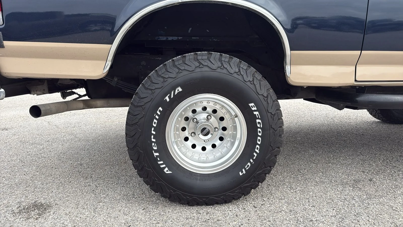 Used 1988  Ford XLT image 79