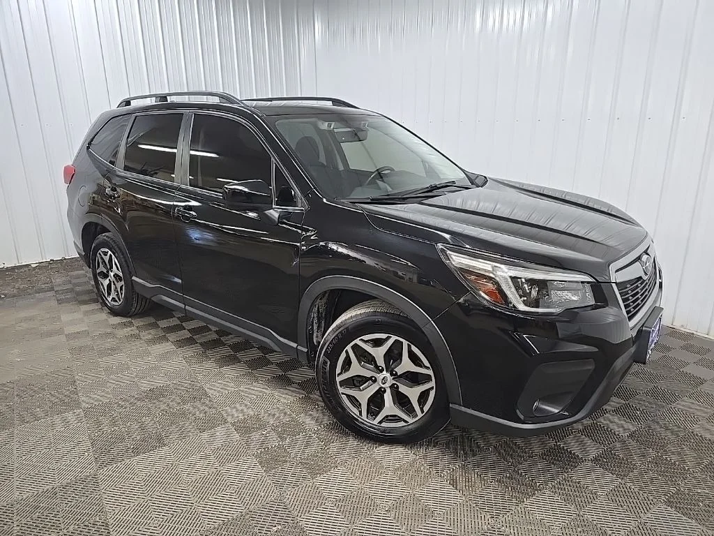 Used 2021 Black Subaru Premium image 7