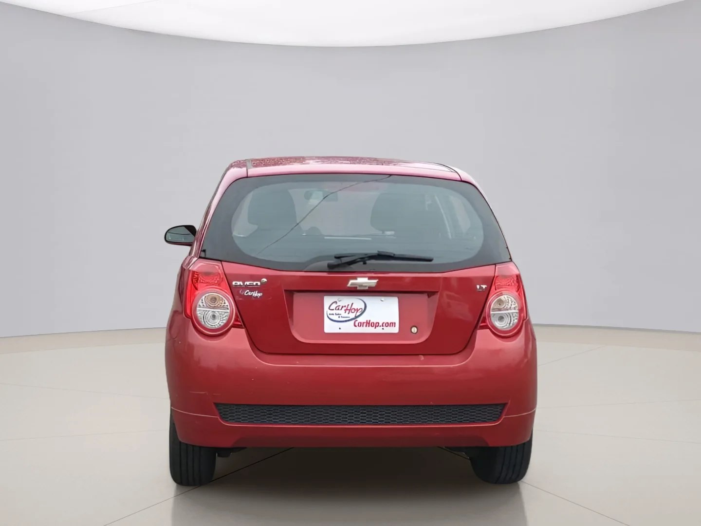 Used 2009 Red Chevrolet AVEO5 LT image 3
