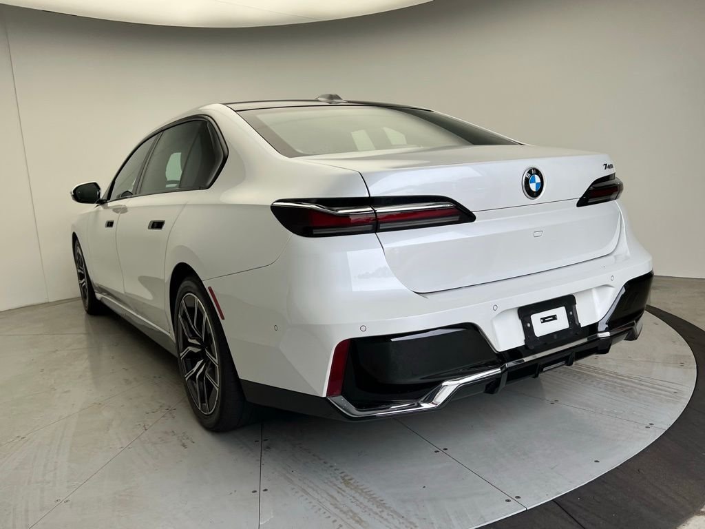 2024 Bmw 740i 7-series photo 4