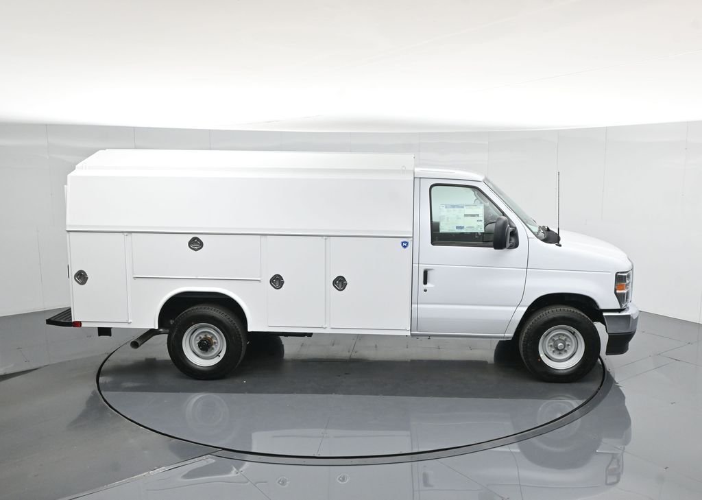 New 2026 Oxford White Ford Base image 87