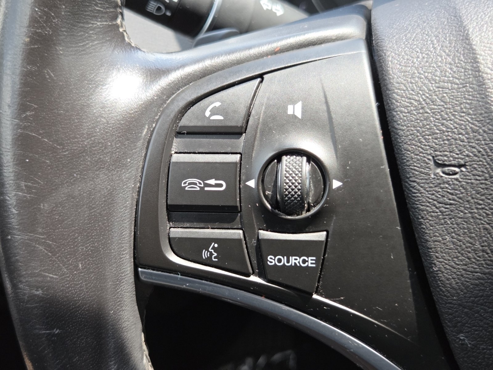 Used 2019 Majestic Black Pearl Acura 3.5L Technology Pkg w/Entertainment Pkg image 11