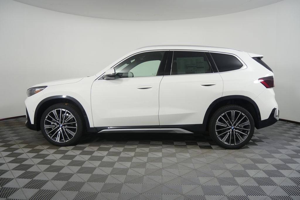 New 2026 Alpine White BMW xDrive28i image 6