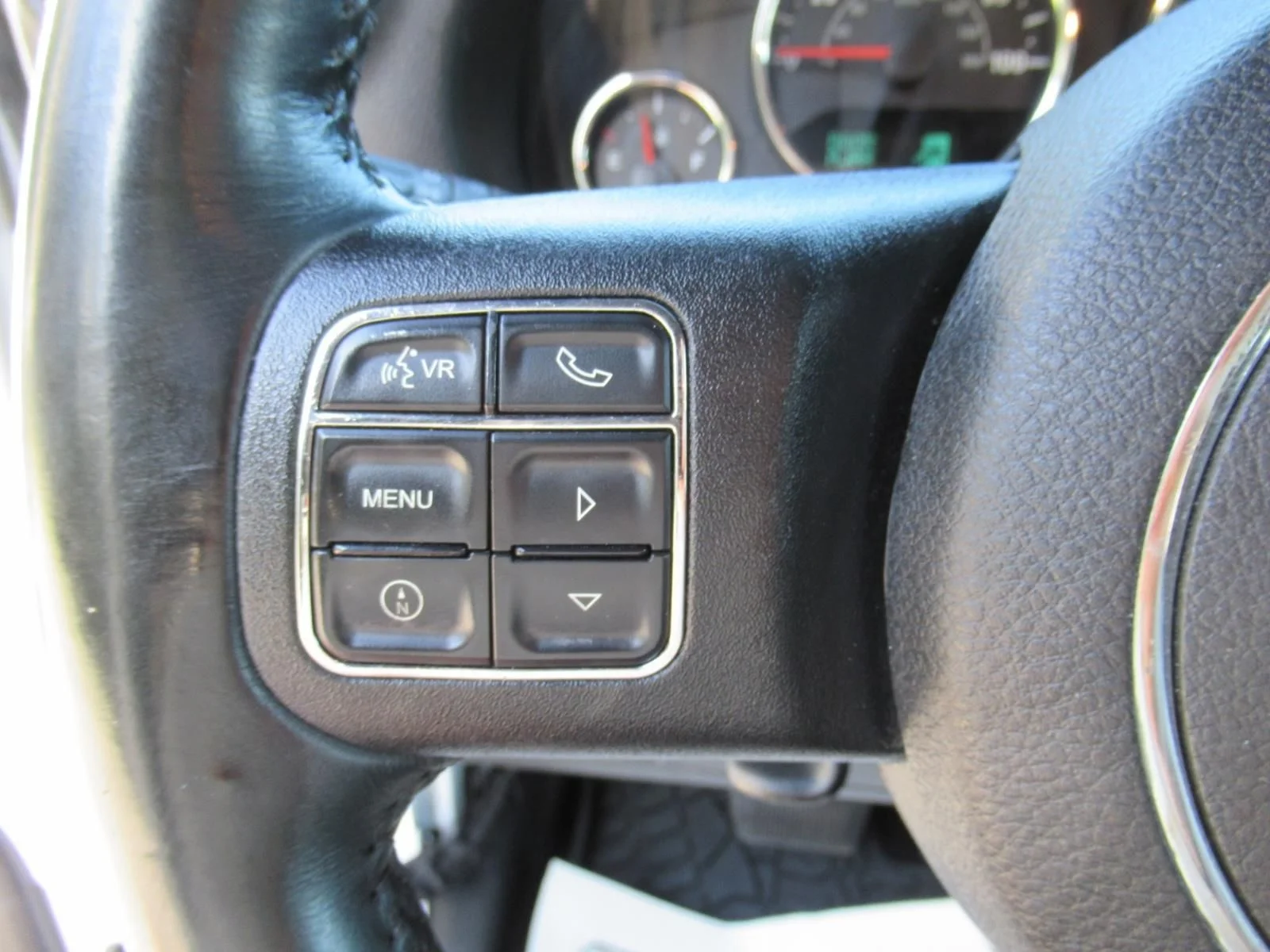 Used 2017 White Jeep Unlimited Sahara image 23