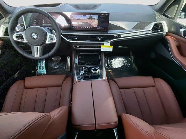 2026 BMW X5 M60i - Photo 16