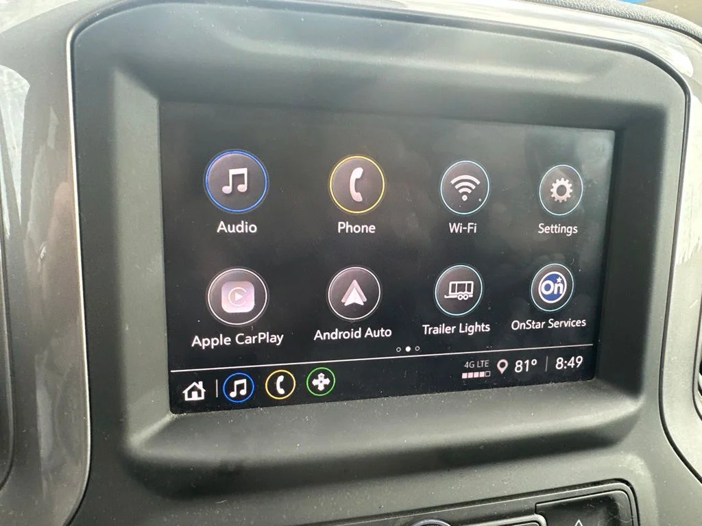 Used 2022 Red Chevrolet Custom image 14