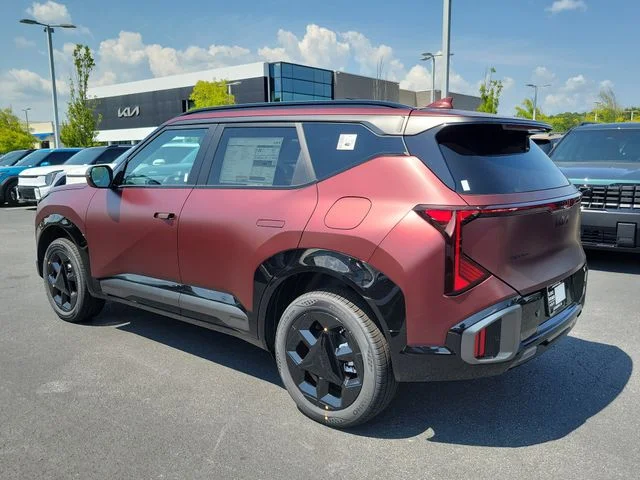 New 2027 Magma Red Matte Kia X-Line S image 6