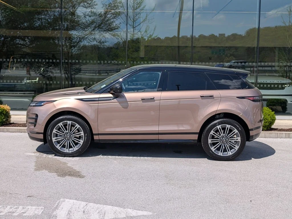 New 2026 Corinthian Bronze Land Rover Dynamic image 2